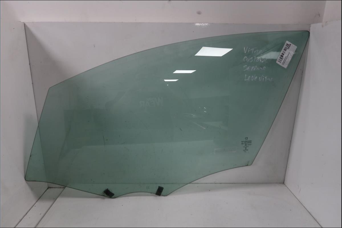 Vitre avant gauche