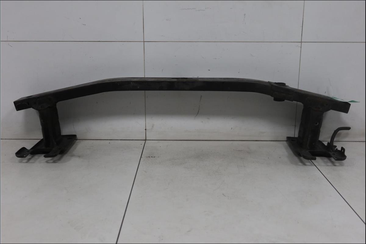 Renfort pare choc avant (traverse)