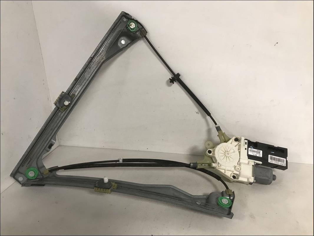 Leve vitre electrique avant droit