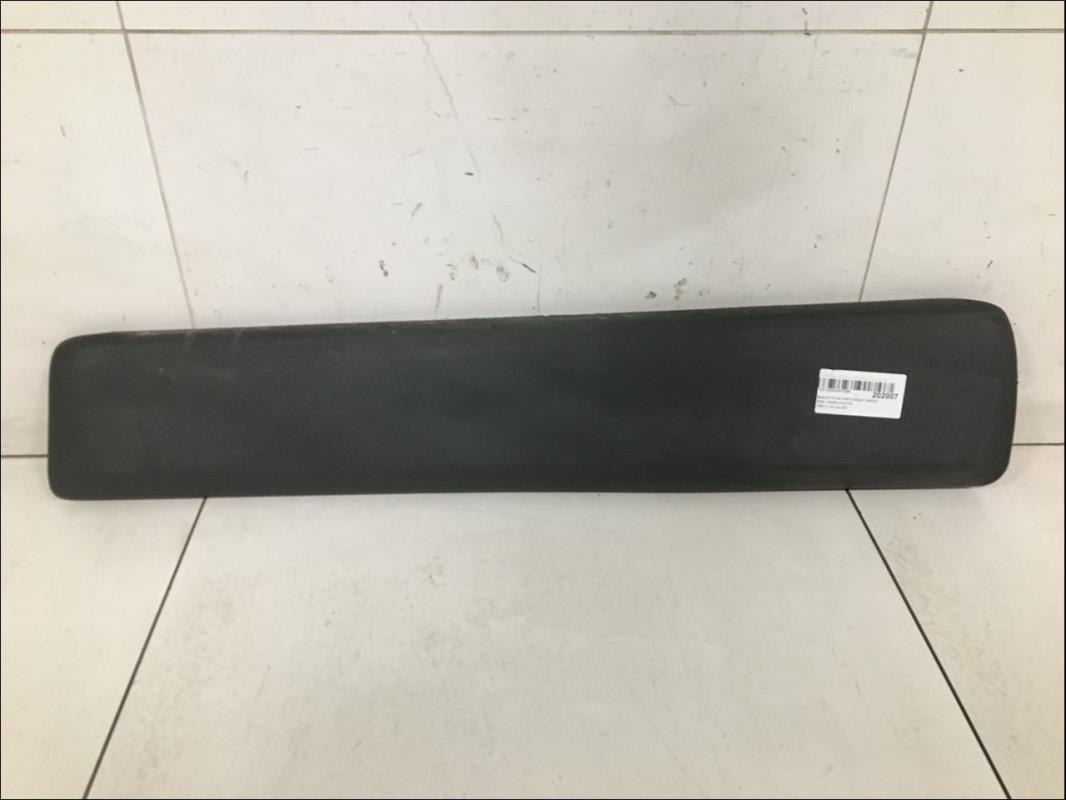Baguette de porte avant droite