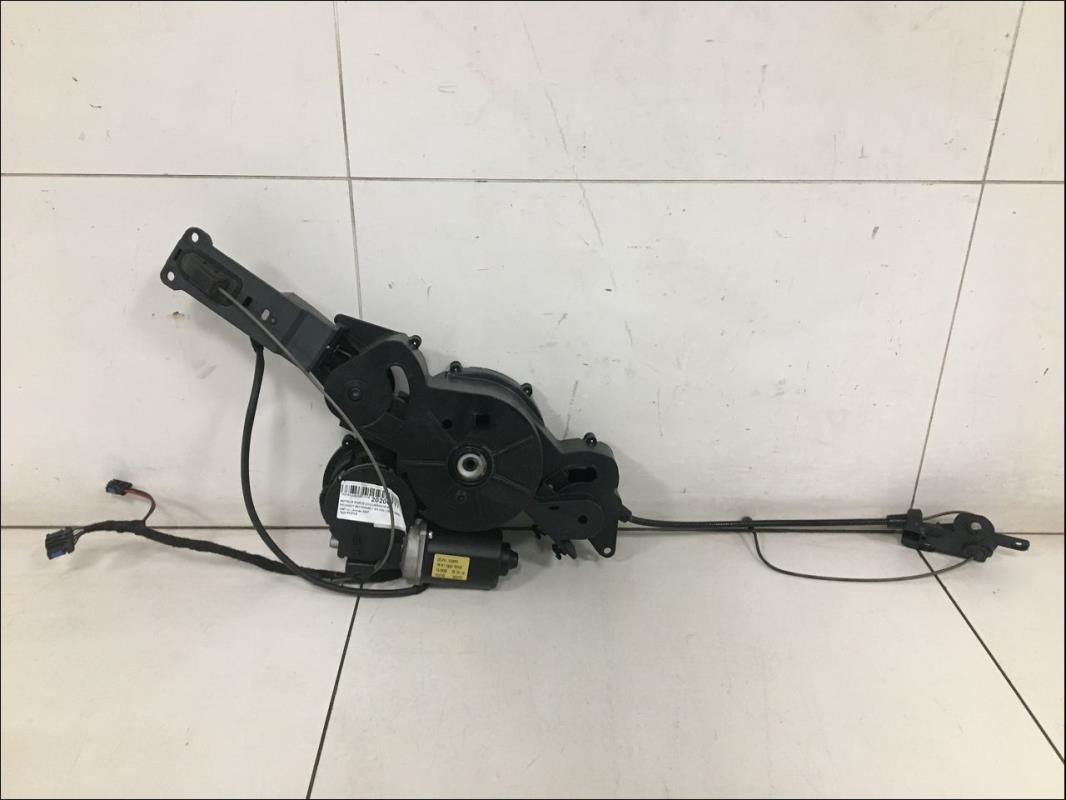 Moteur porte laterale gauche