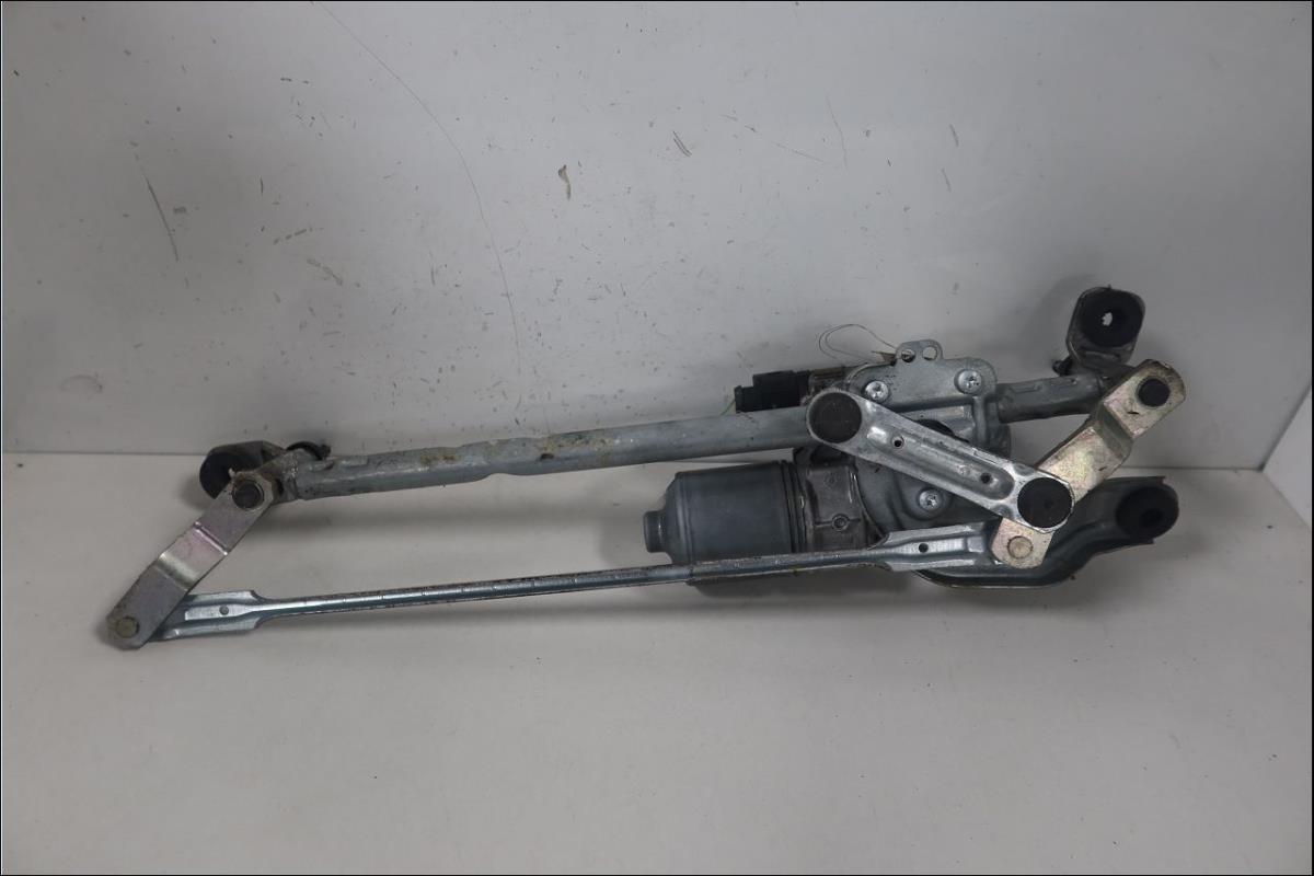 Moteur essuie glace avant