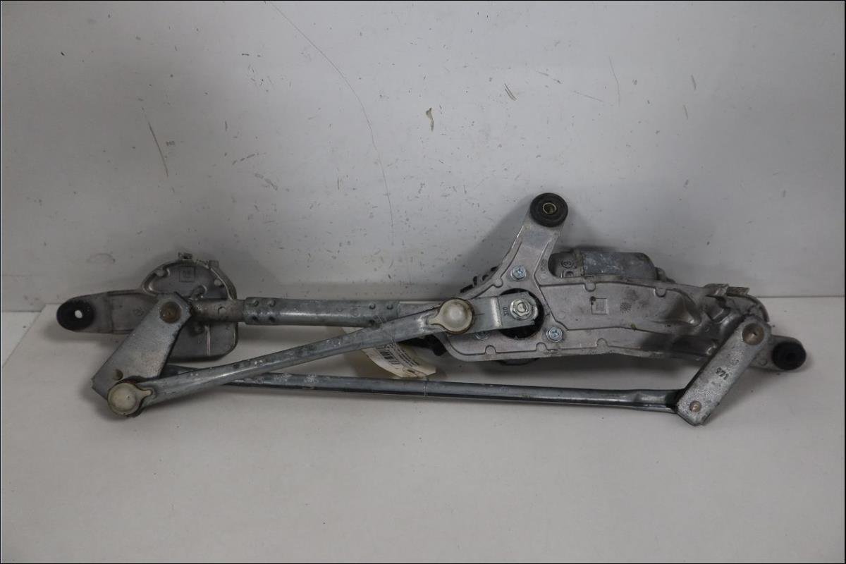 Moteur essuie glace avant