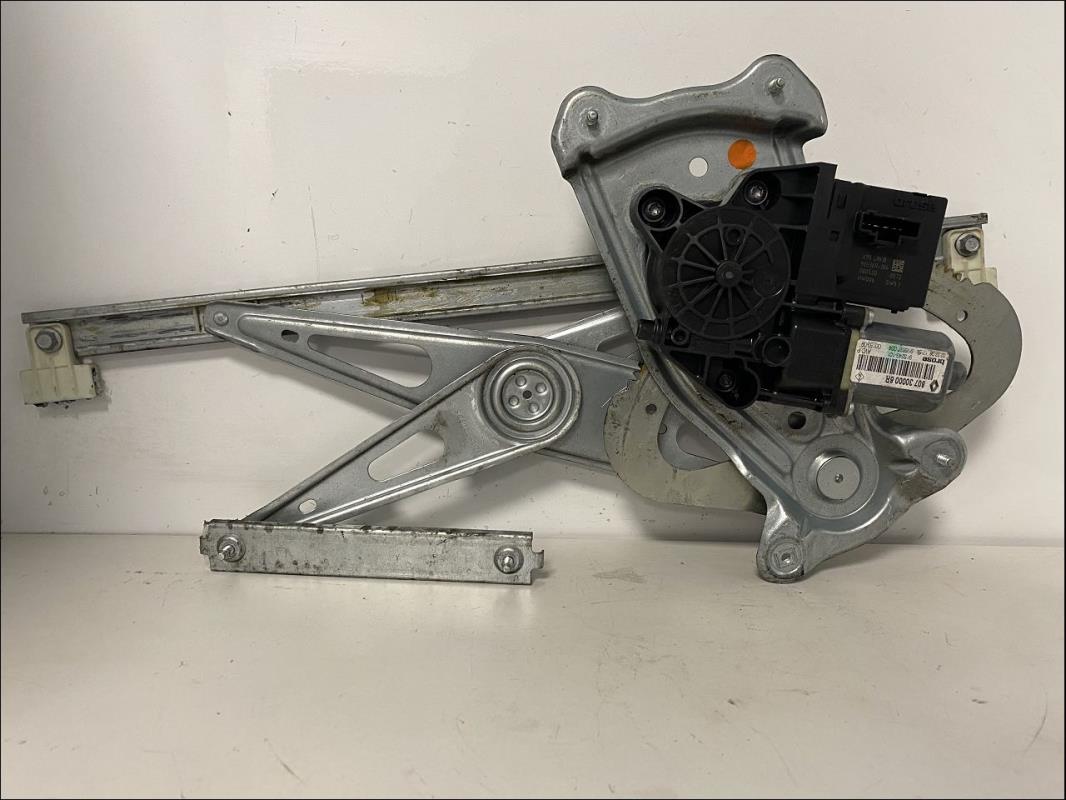 Leve vitre electrique avant droit