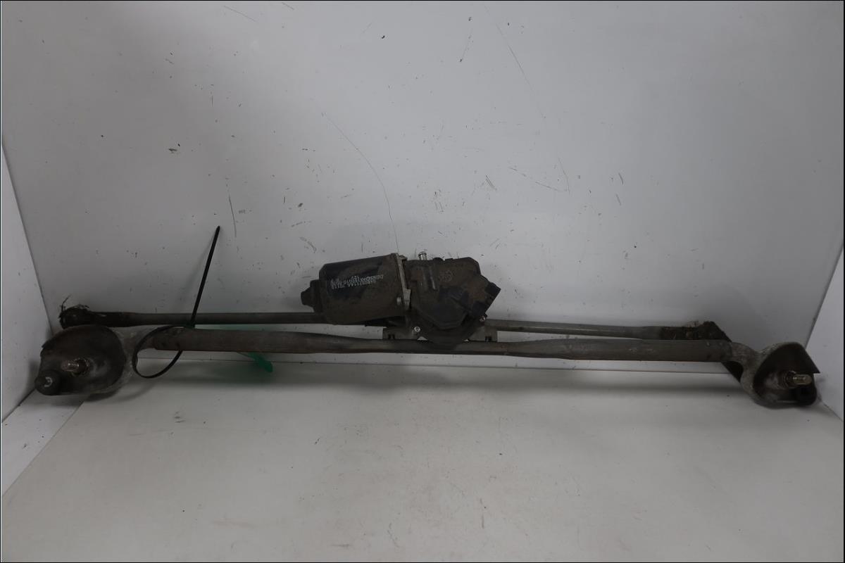Moteur essuie glace avant