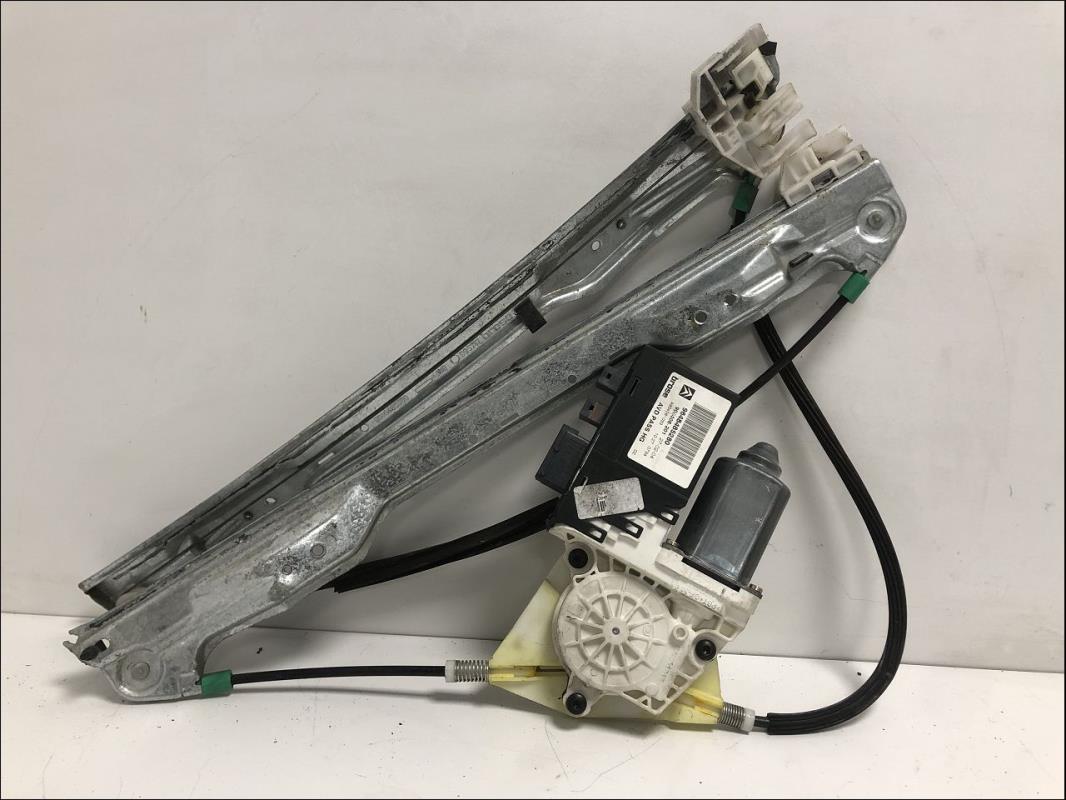 Leve vitre electrique avant droit
