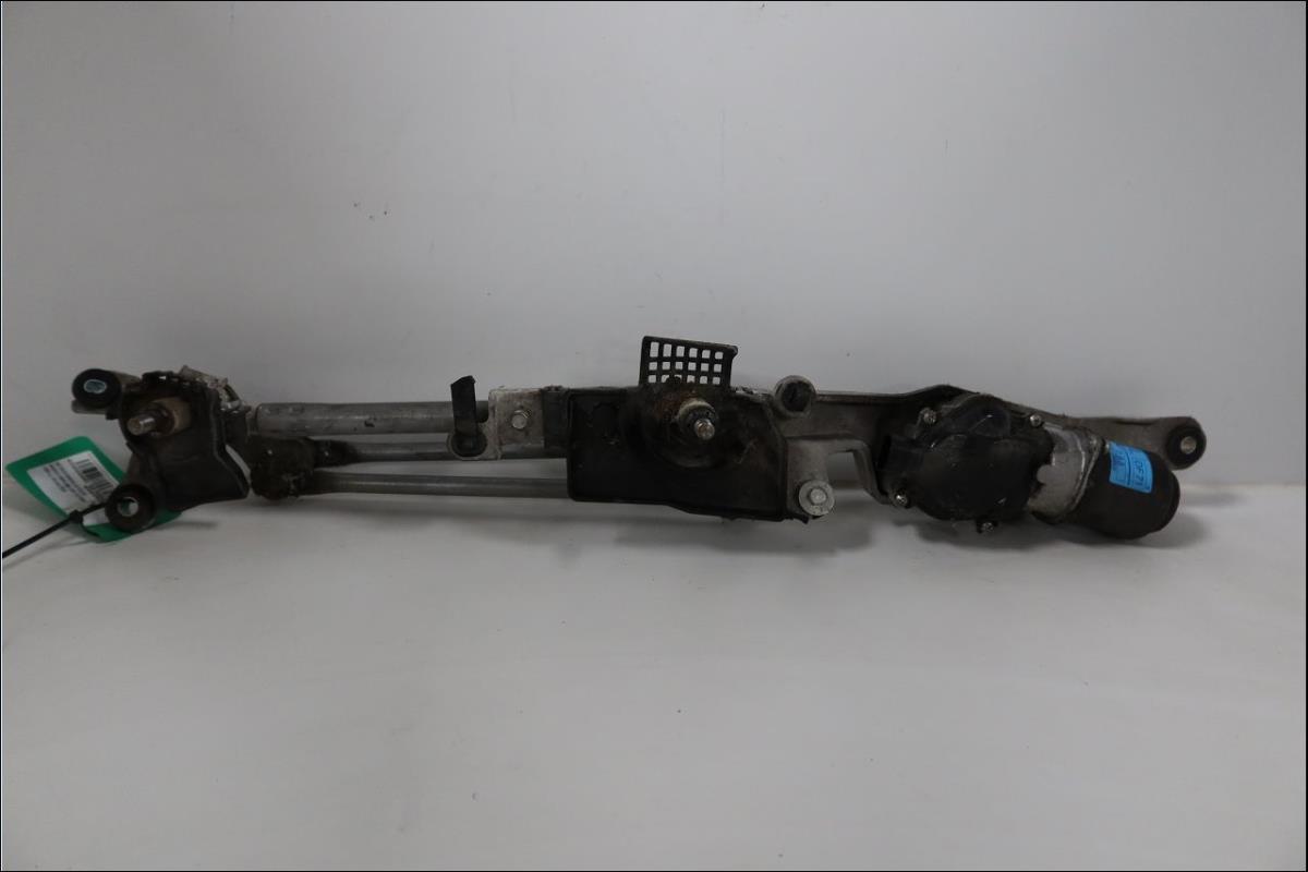 Moteur essuie glace avant