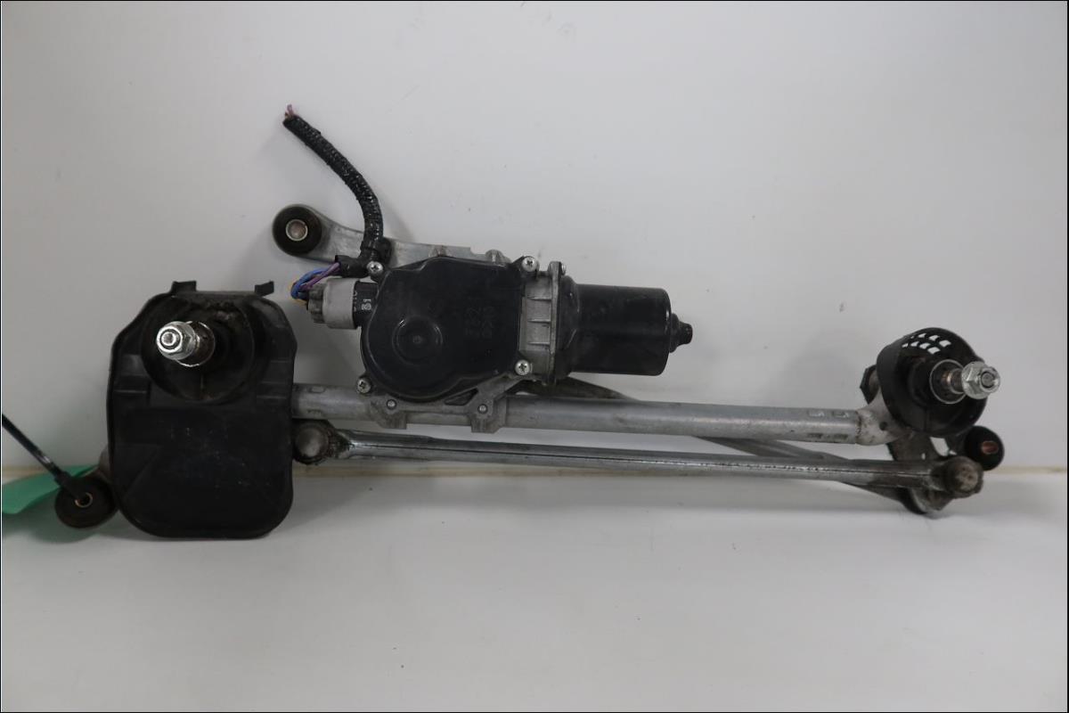 Moteur essuie glace avant