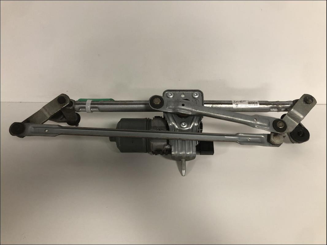 Moteur essuie glace avant