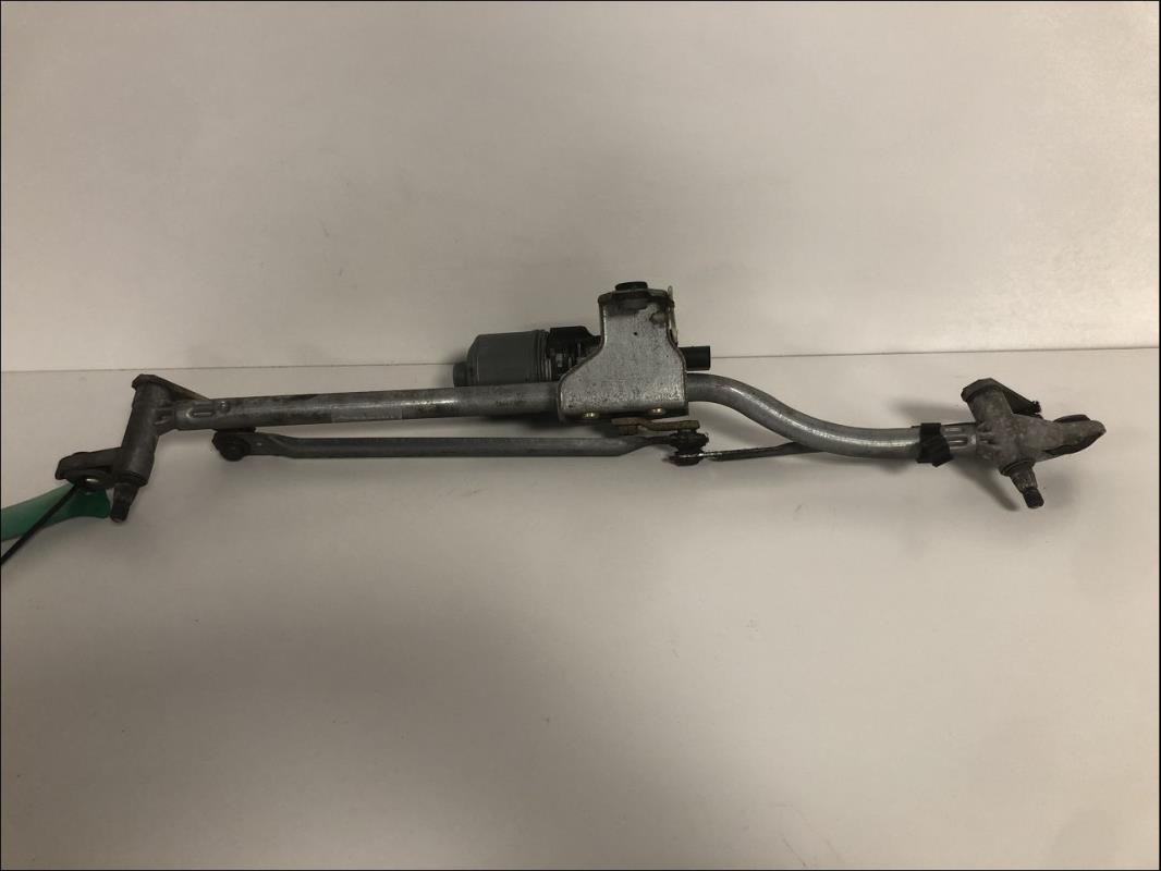 Moteur essuie glace avant