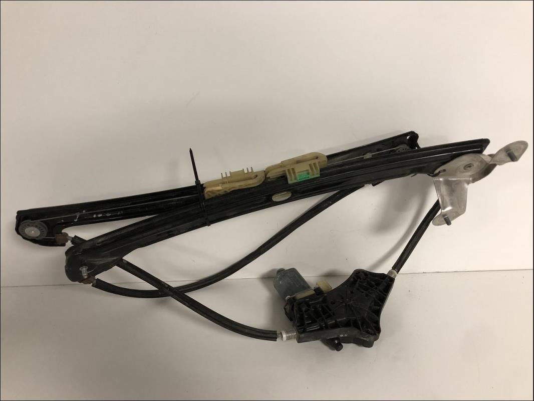 Leve vitre electrique avant gauche