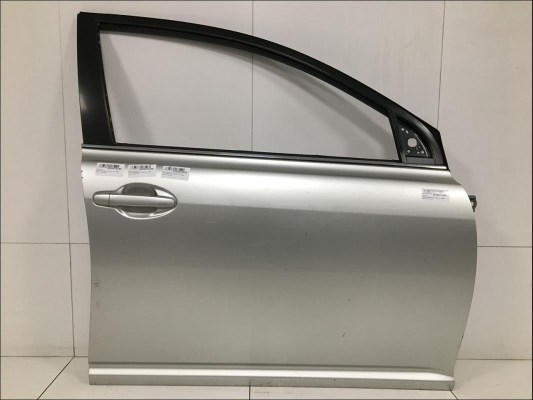 Porte avant droit