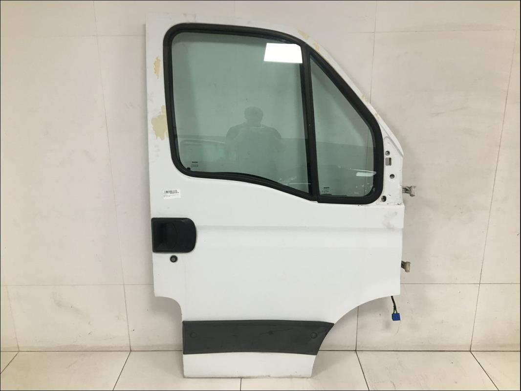 Porte avant droit