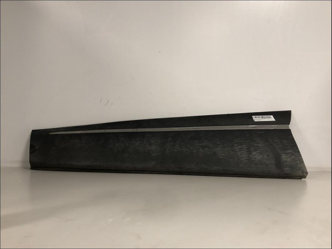 Baguette de porte avant gauche