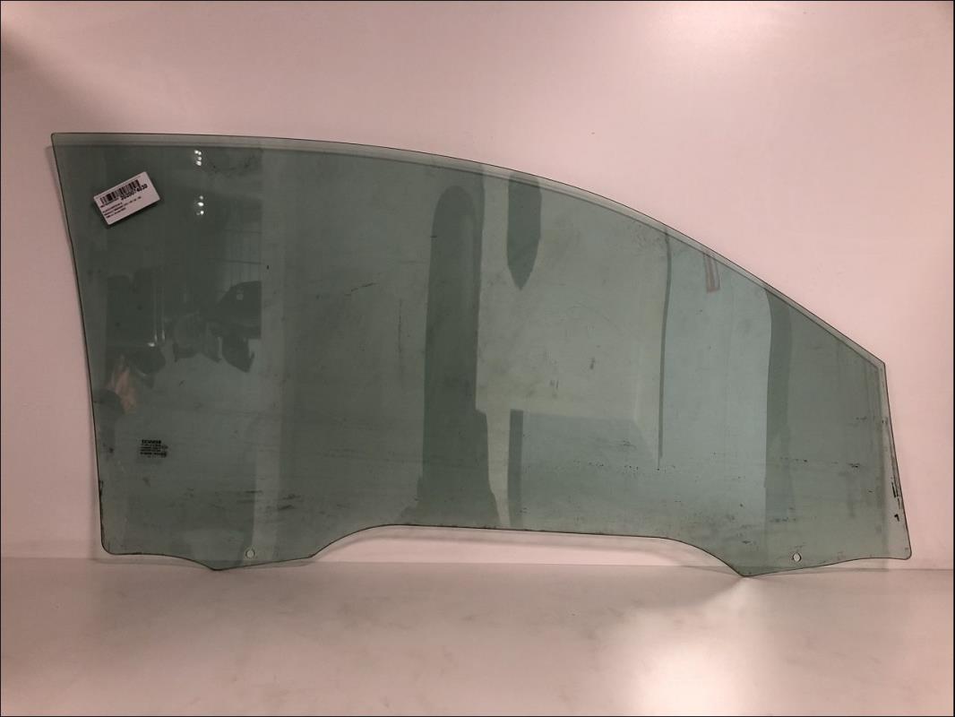Vitre avant gauche