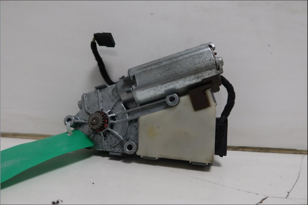 Moteur toit ouvrant