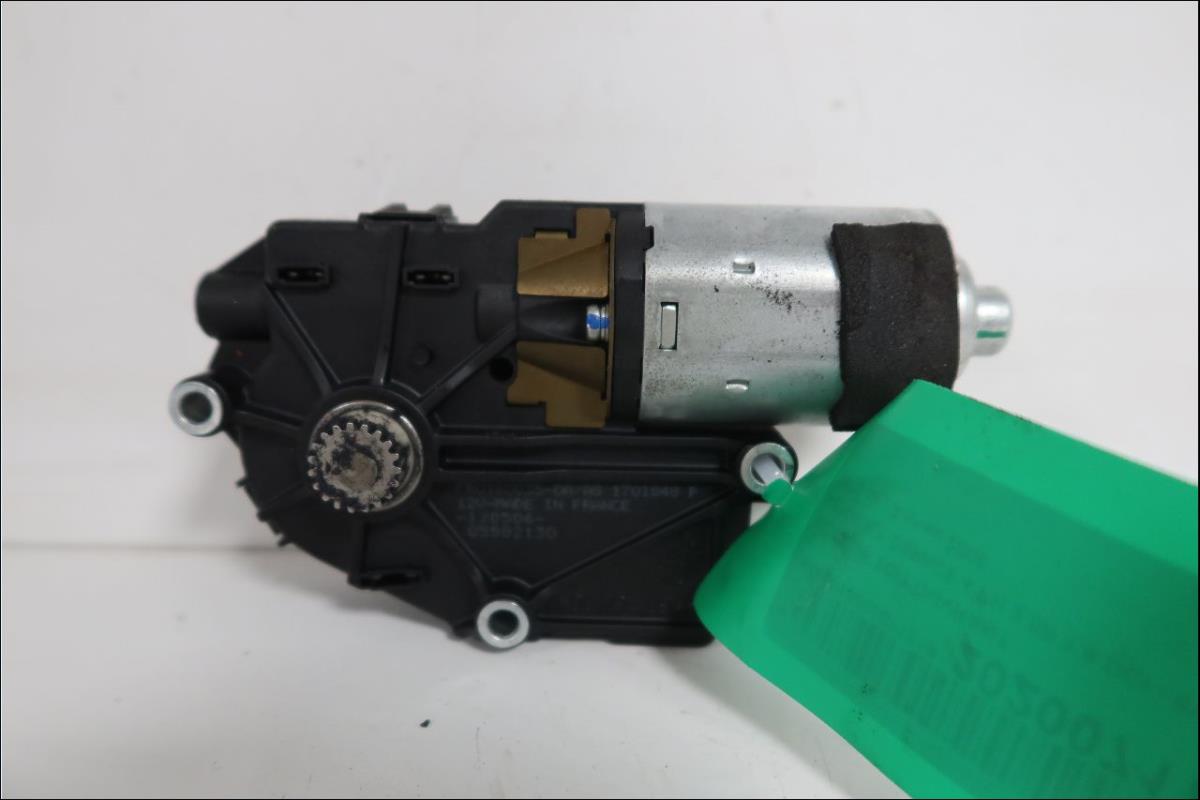 Moteur toit ouvrant