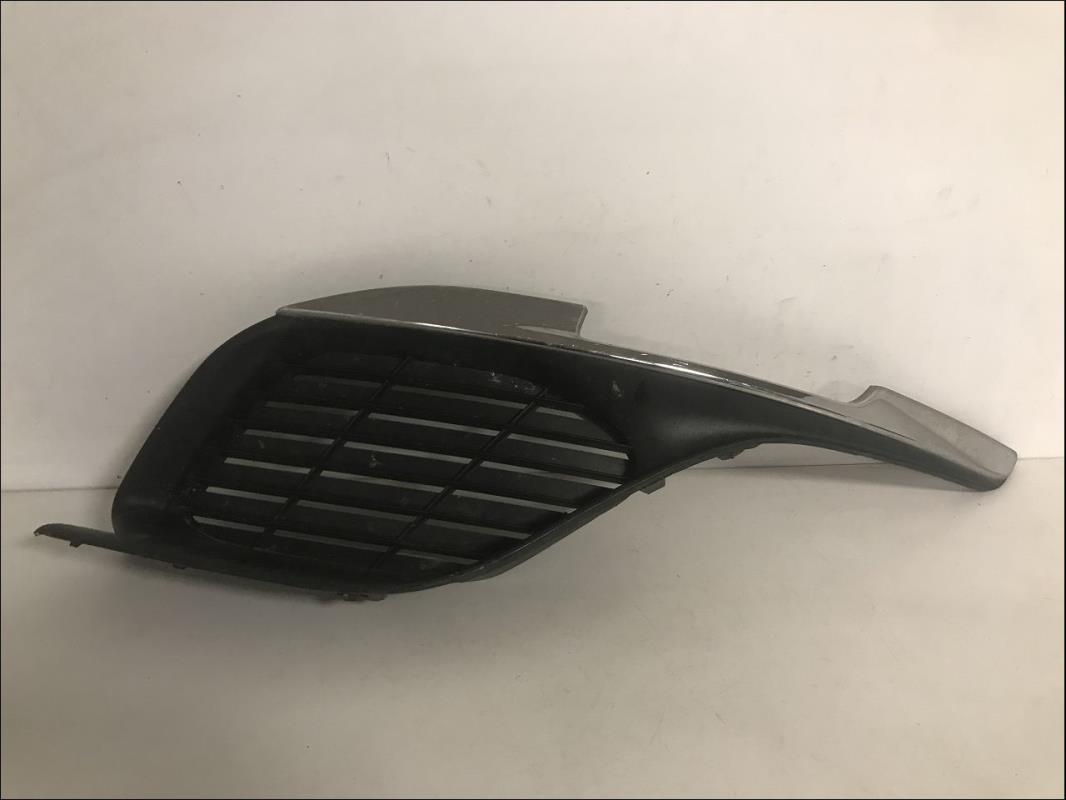 Grille de calandre gauche