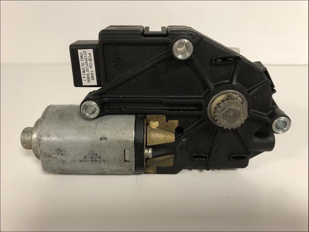 Moteur toit ouvrant