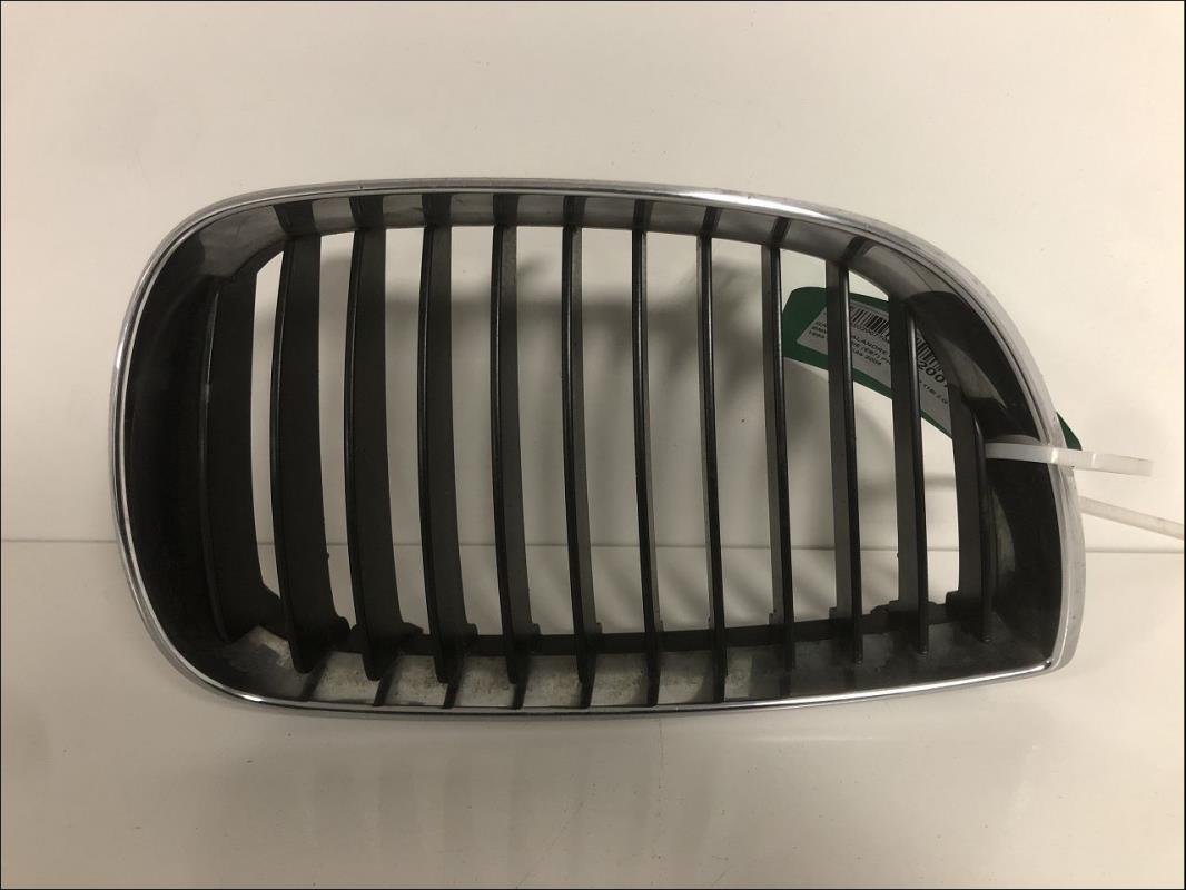 Grille de calandre droite