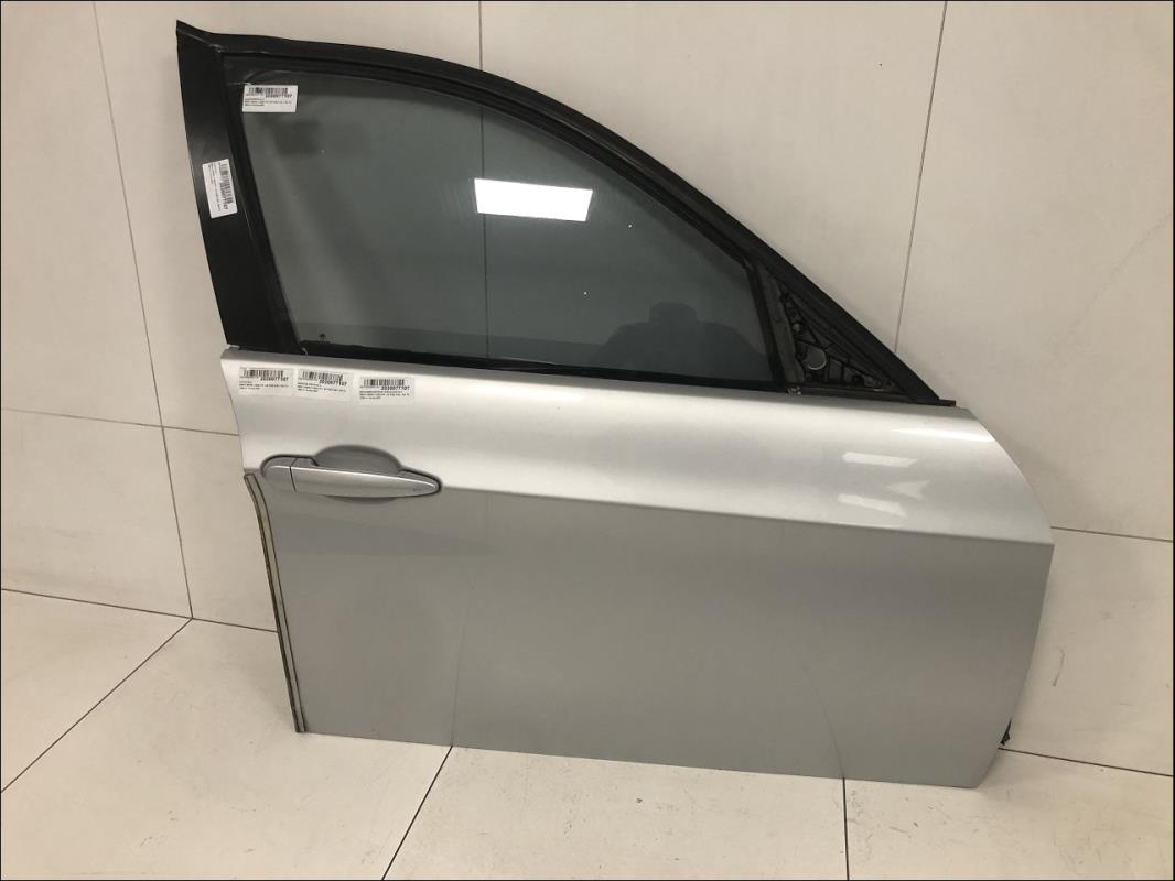 Porte avant droit