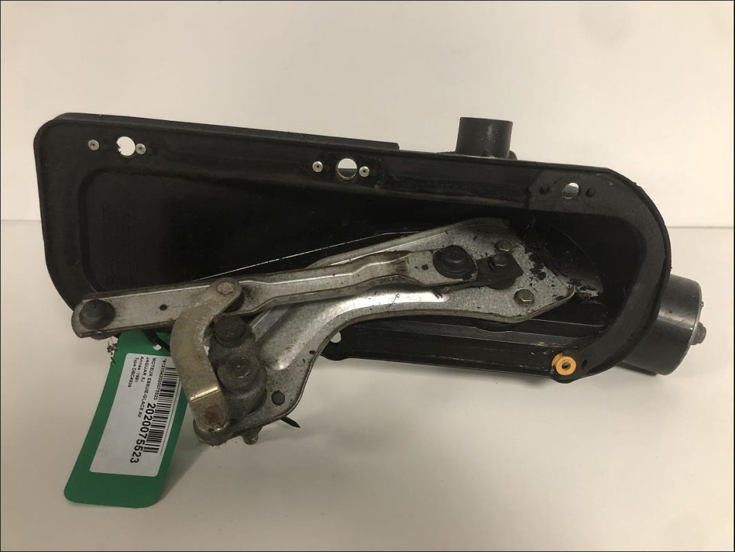 Moteur essuie glace avant