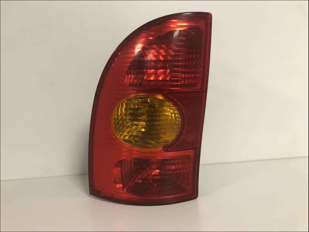 Feu arriere principal gauche (feux)