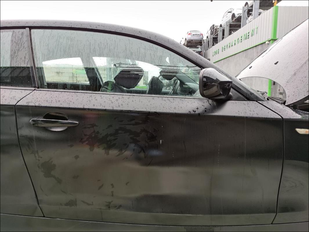 Porte avant droit