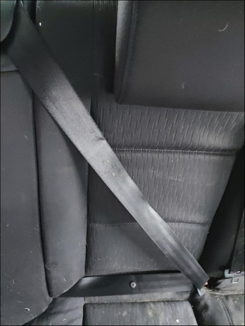 Ceinture arriere droit