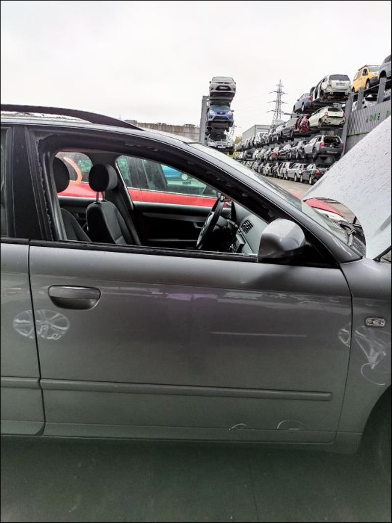 Porte avant droit