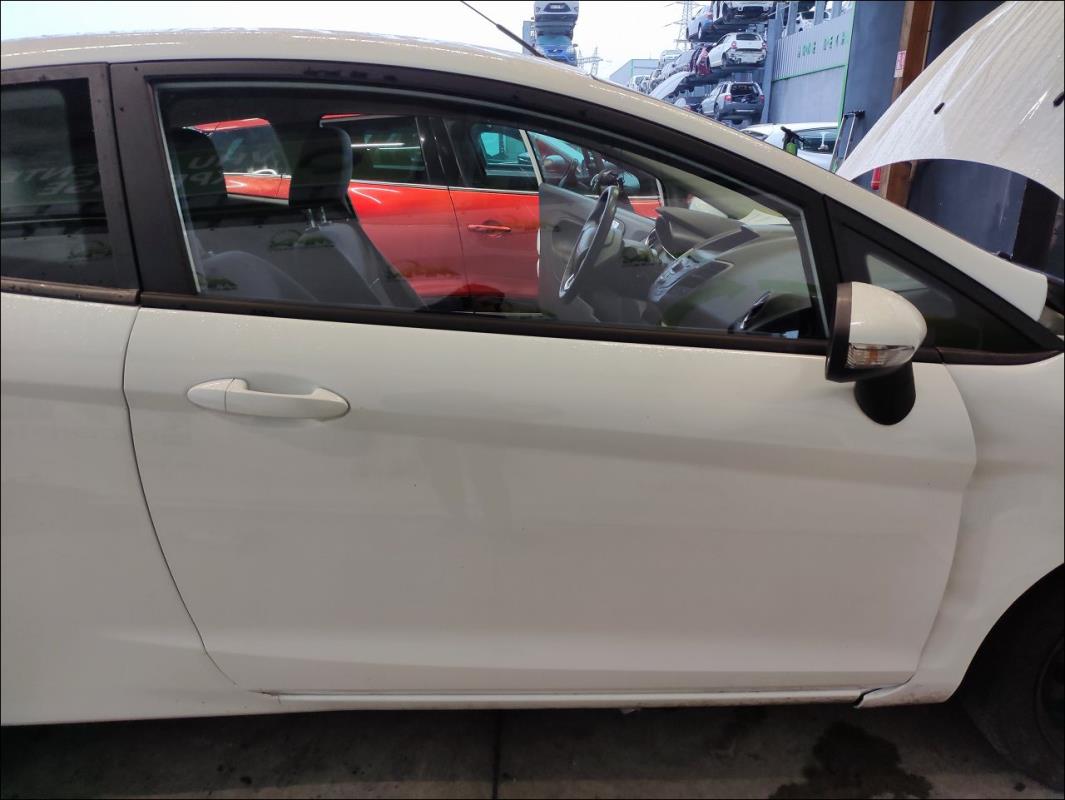 Porte avant droit