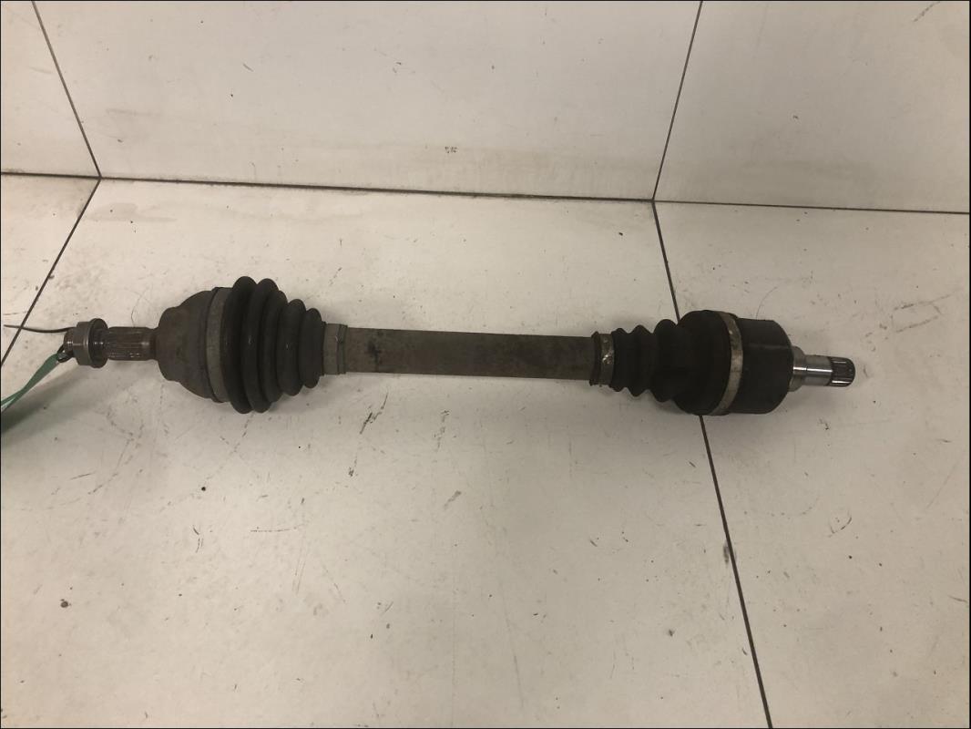 Cardan gauche (transmission)