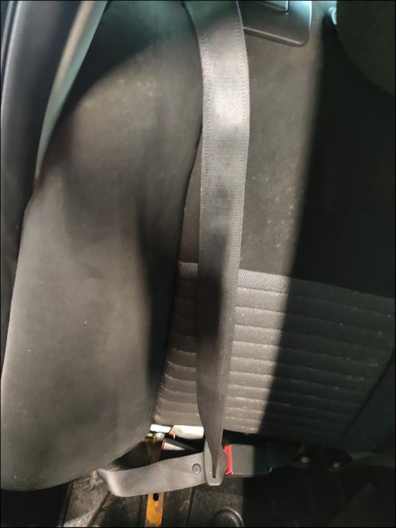 Ceinture arriere droit