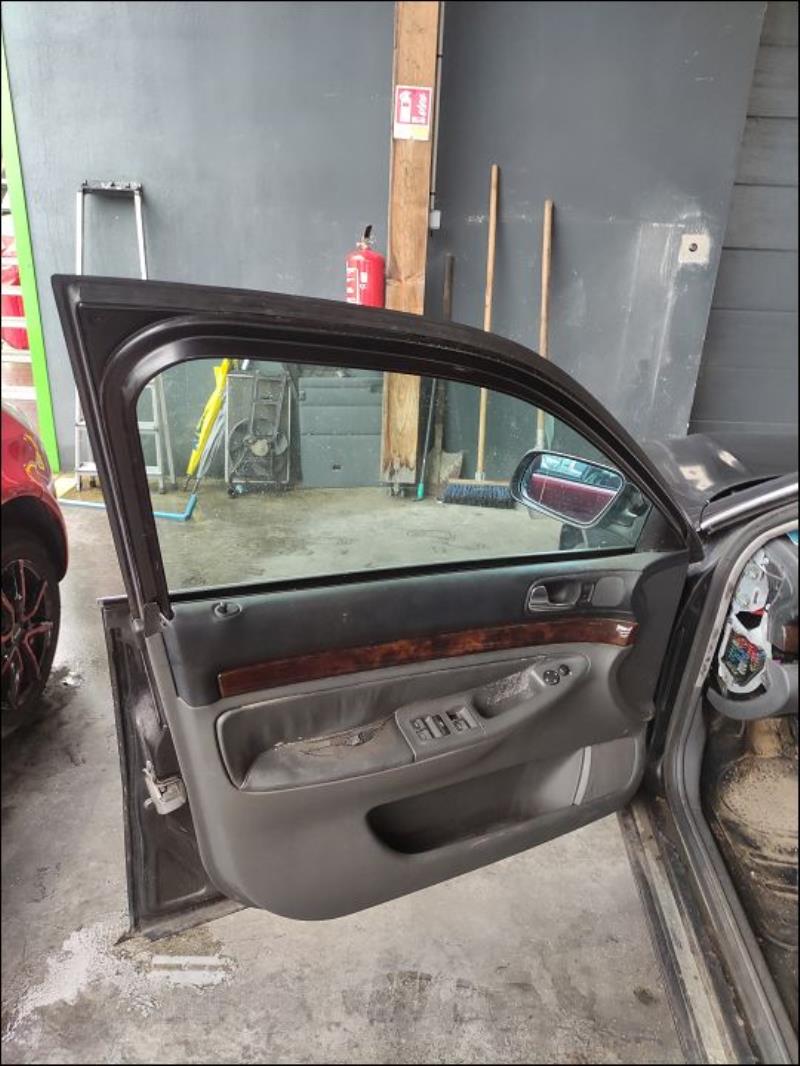 Leve vitre electrique avant gauche