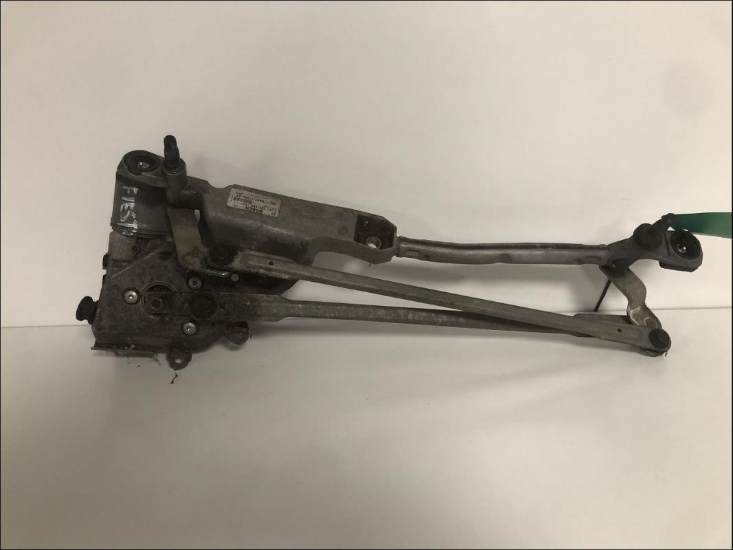 Moteur essuie glace avant