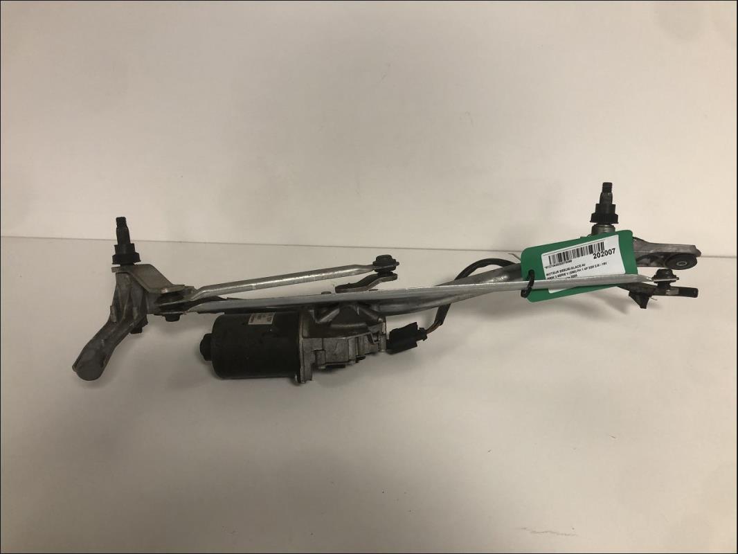 Moteur essuie glace avant