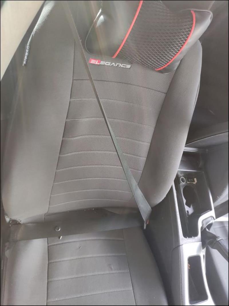 Ceinture avant droit