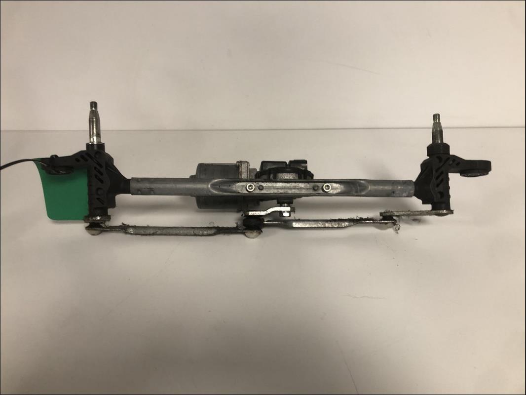 Moteur essuie glace avant