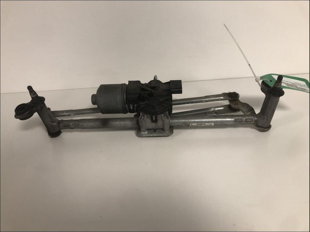 Moteur essuie glace avant