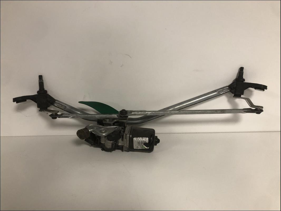 Moteur essuie glace avant