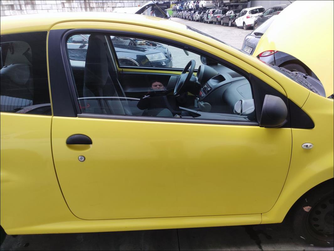 Porte avant droit