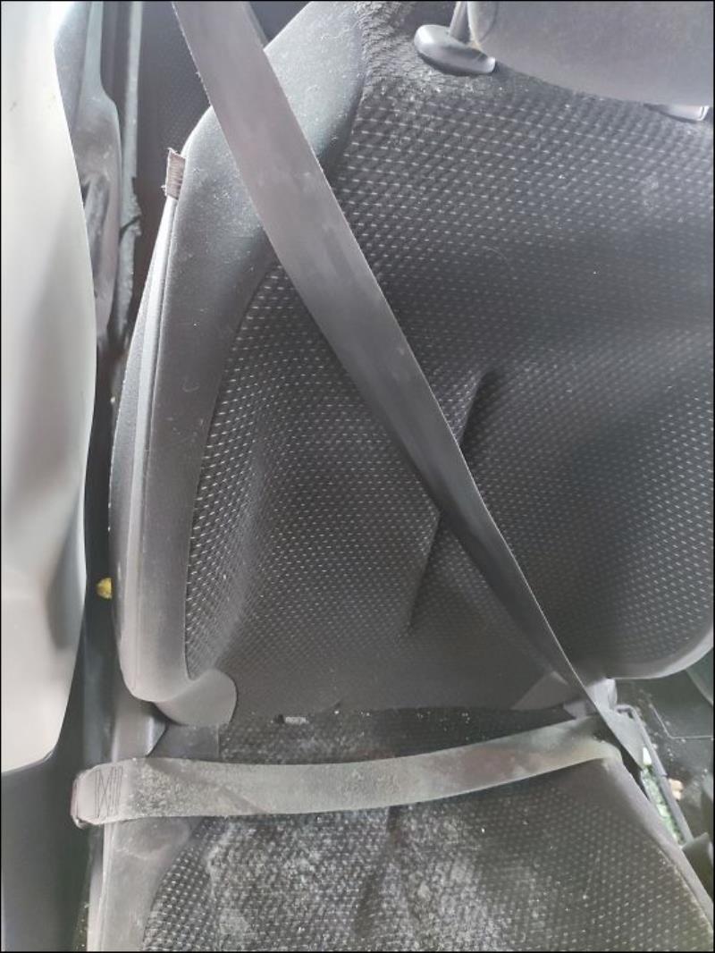 Ceinture avant droit