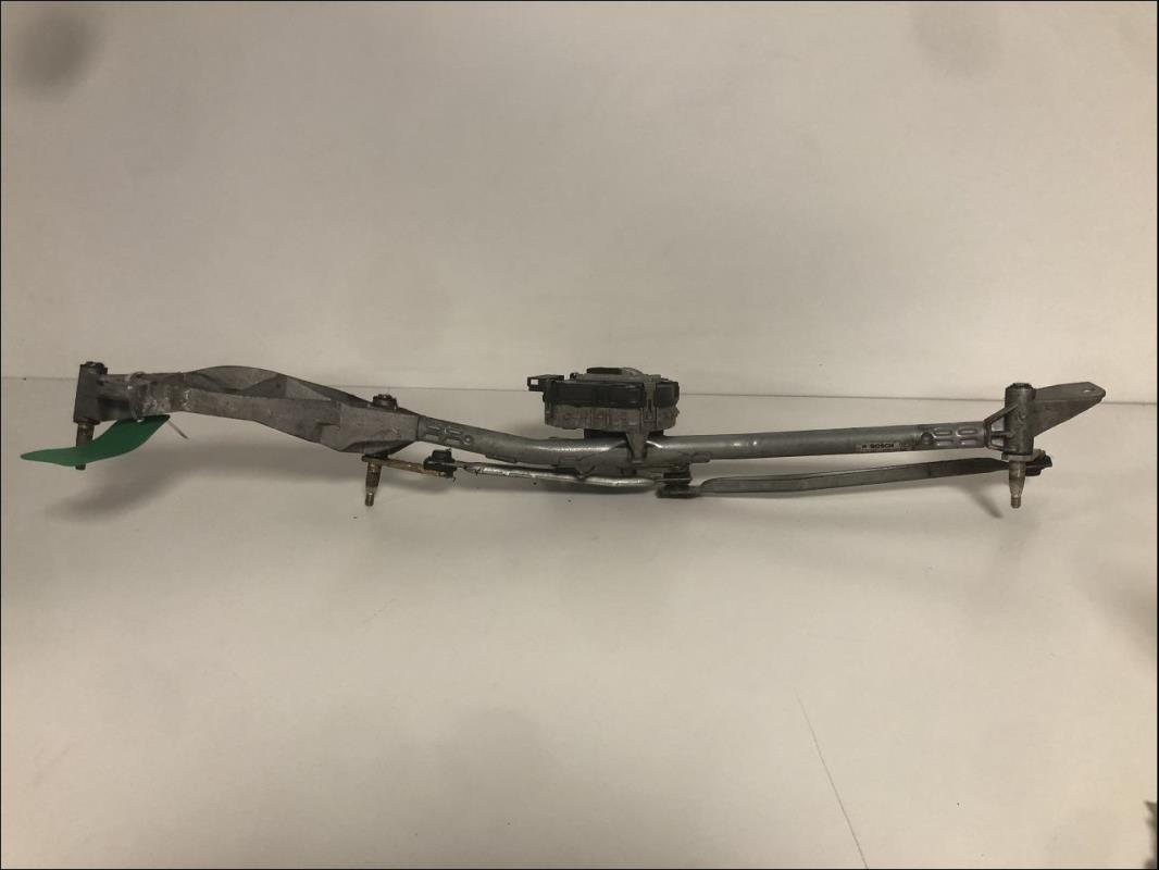 Moteur essuie glace avant