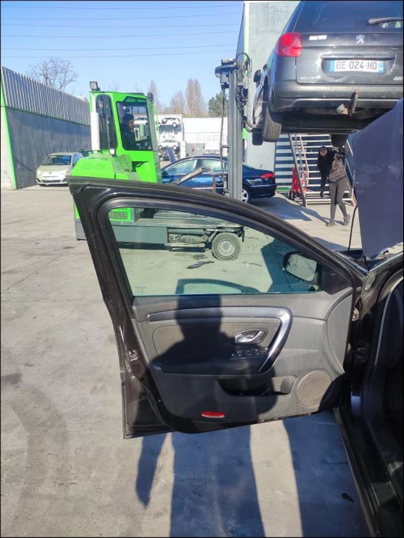 Leve vitre electrique avant gauche