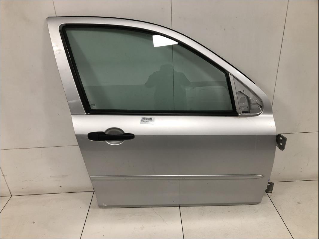 Porte avant droit