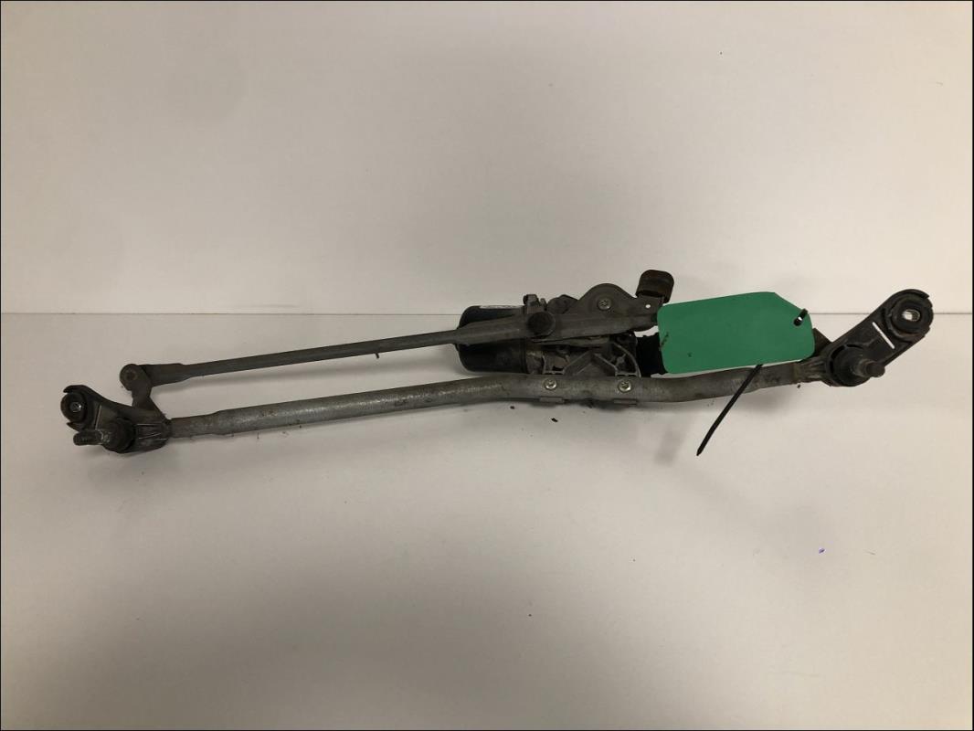 Moteur essuie glace avant