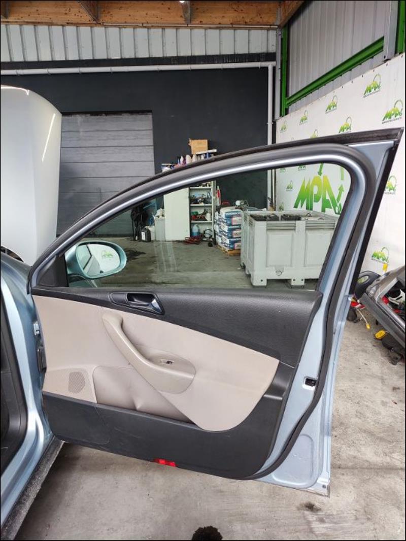 Leve vitre electrique avant droit