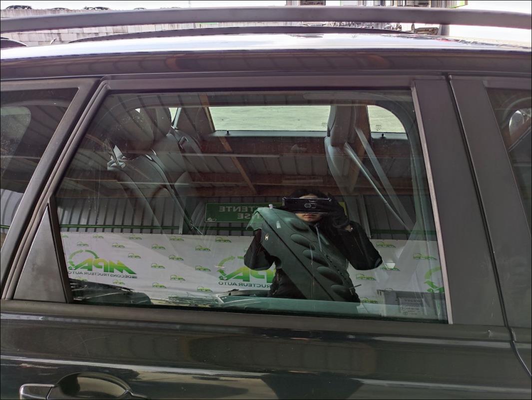Vitre arriere droit
