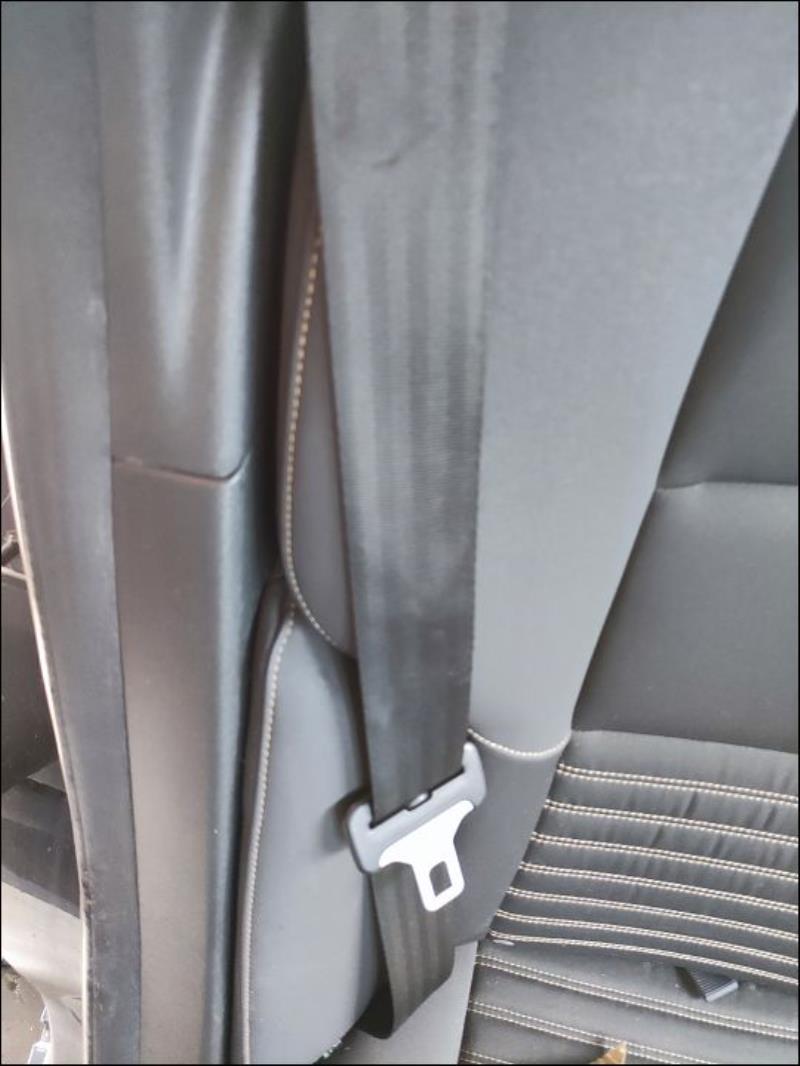 Ceinture arriere droit