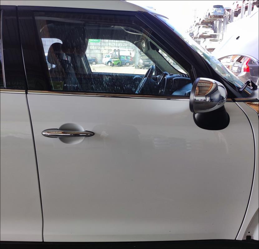 Porte avant droit